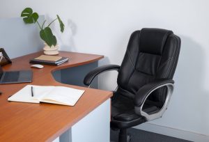 Как правильно выбрать и купить офисное кресло или стул