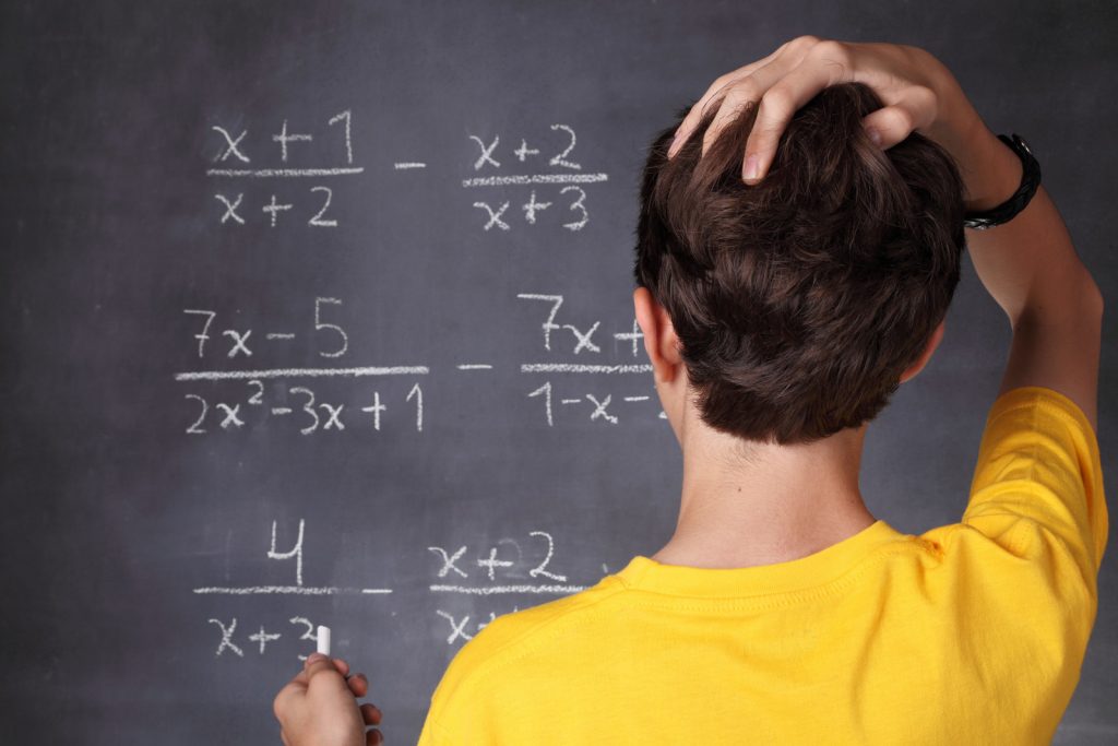 Плюсы и минусы использования готовых домашних заданий по алгебре